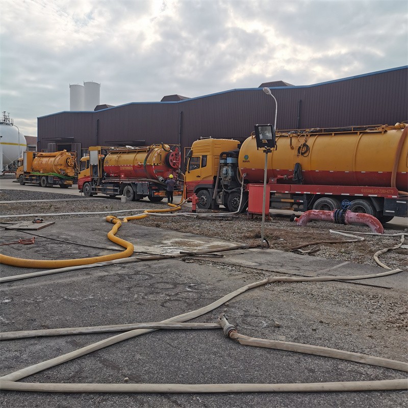 黟县污水池清理